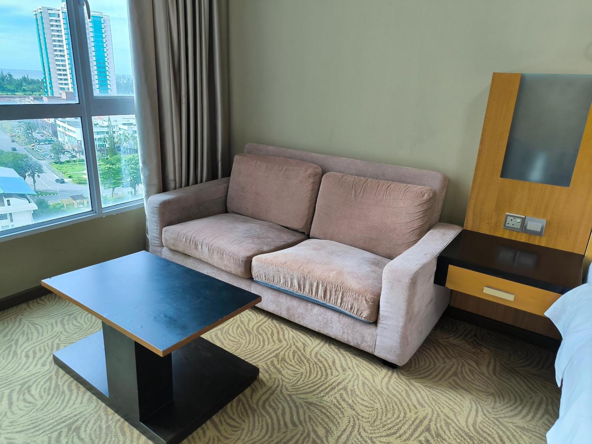 Meritz Hotel Miri Exterior foto